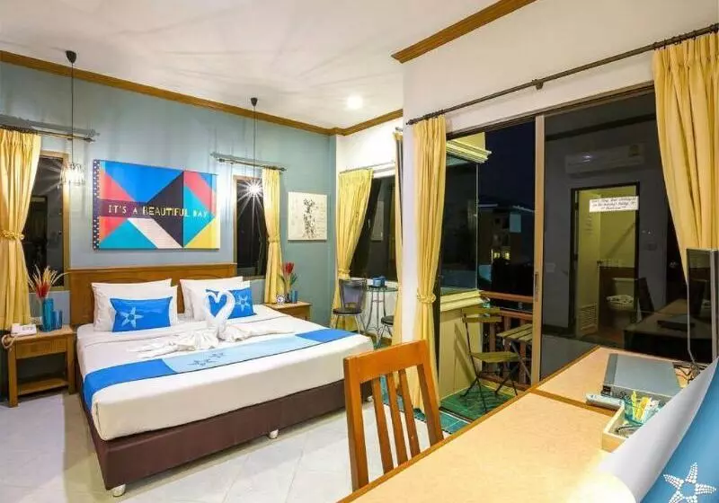 デラックスルーム, Sea Front Home Hotel Patong Beach
