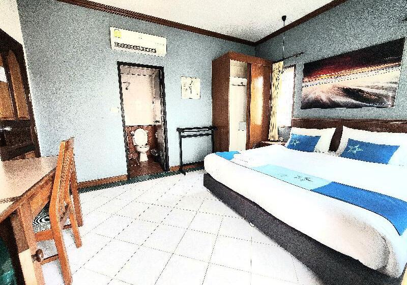 디럭스 룸, Sea Front Home Hotel   Patong Beach