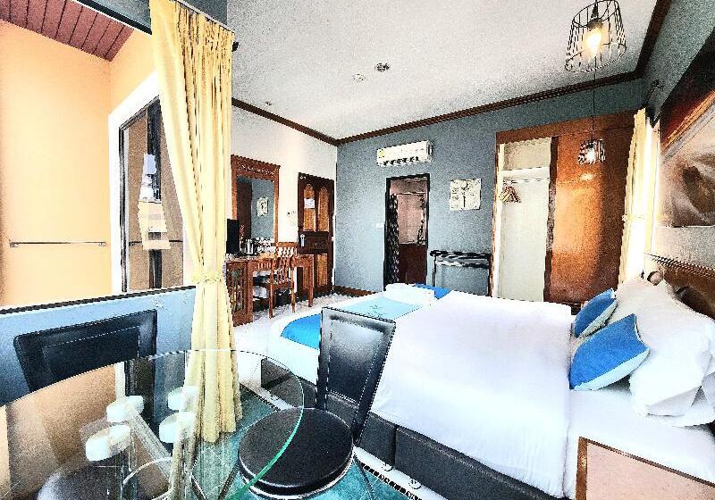 디럭스 룸, Sea Front Home Hotel Patong Beach