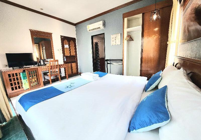디럭스 룸, Sea Front Home Hotel Patong Beach