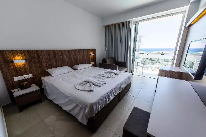 スタンダードルーム, Sea Front Home Hotel Patong Beach