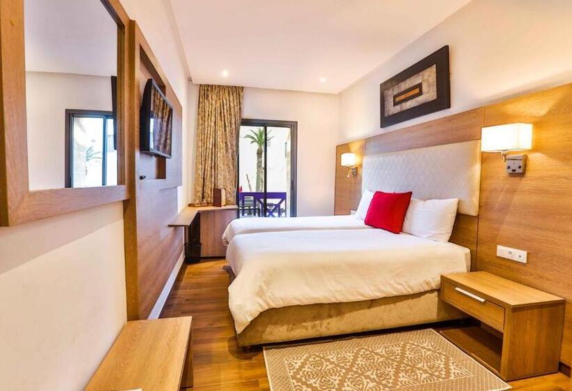 Номер Deluxe с Балконом, Hôtel Mechouar Plaza
