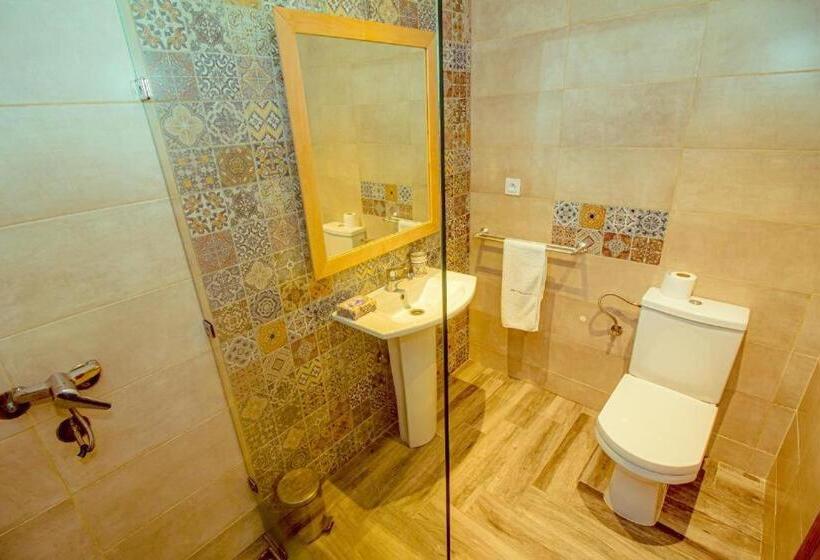 Номер Deluxe с Балконом, Hôtel Mechouar Plaza