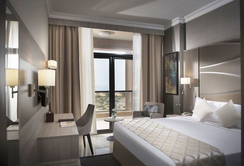 سوئیت پریمیوم با چشم‌انداز دریا, Two Seasons Hotel & Apartments