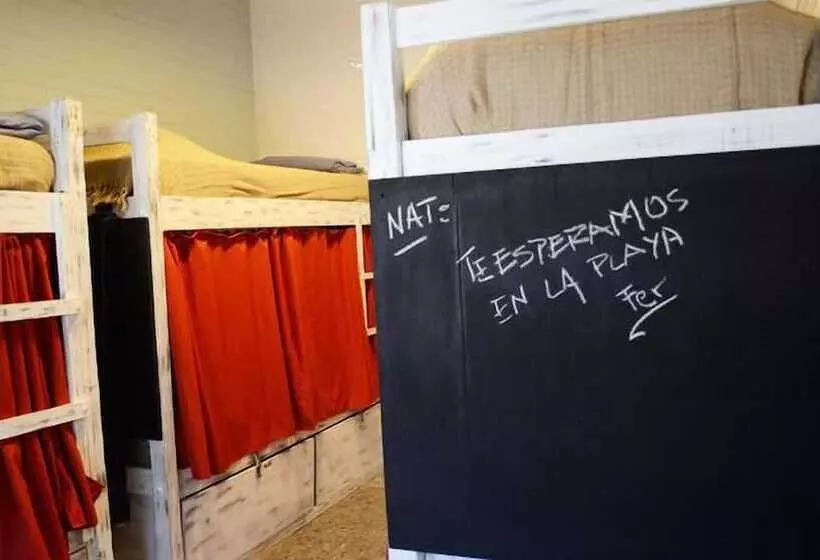 ルームシェアのワンベッド, Pastora Suites & Hostel   Punta Del Este