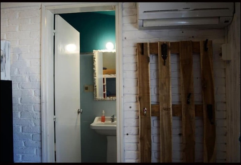 ルームシェアのワンベッド, Pastora Suites & Hostel   Punta Del Este