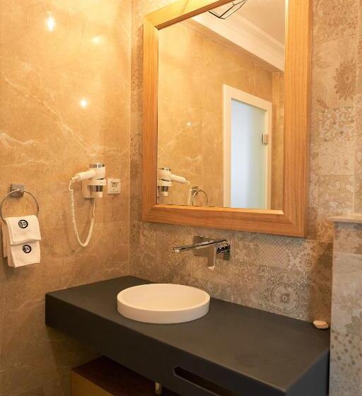 اتاق لوکس, Glory