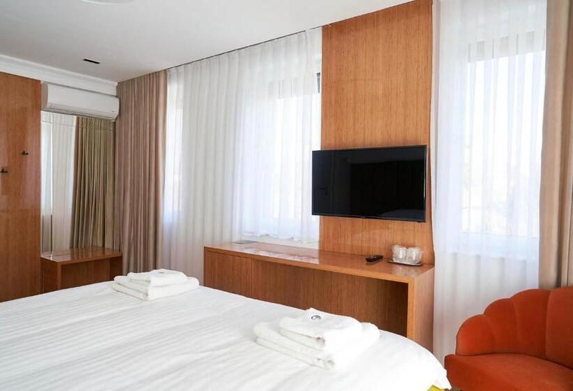 اتاق لوکس یک تخته, Glory