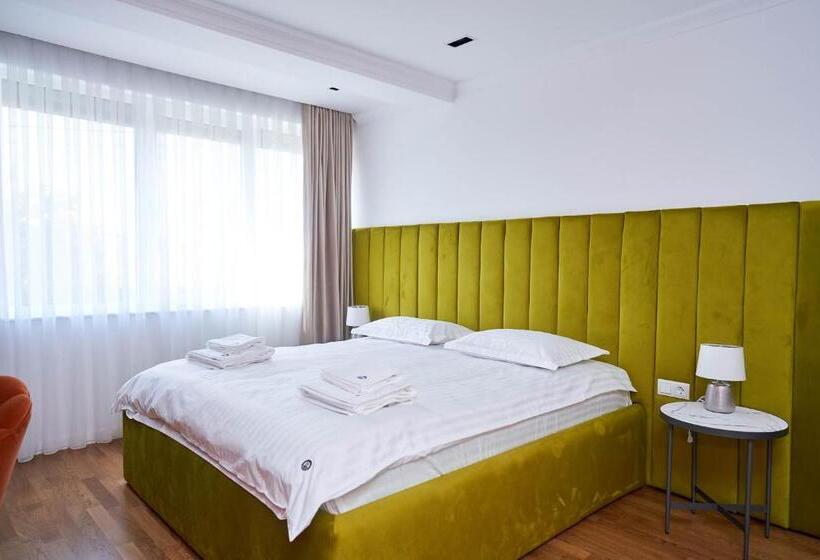 اتاق لوکس یک تخته, Glory