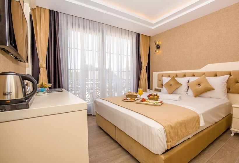 اتاق اکونومی, The Lea