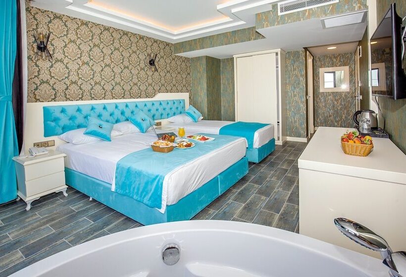 اتاق لوکس, The Lea