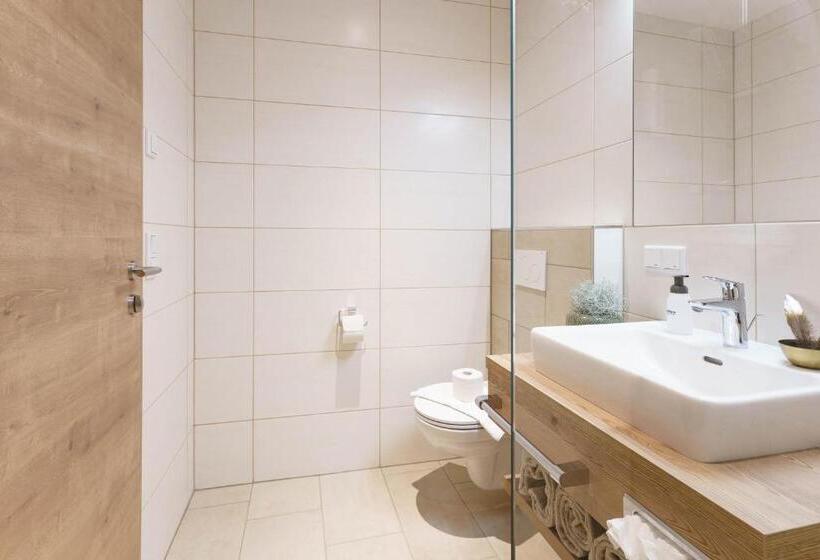 スタンダードルーム, Stoagas Waidblick