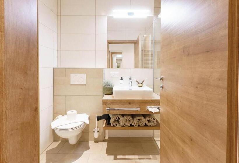 バルコニー付きスタンダードルーム, Stoagas Waidblick