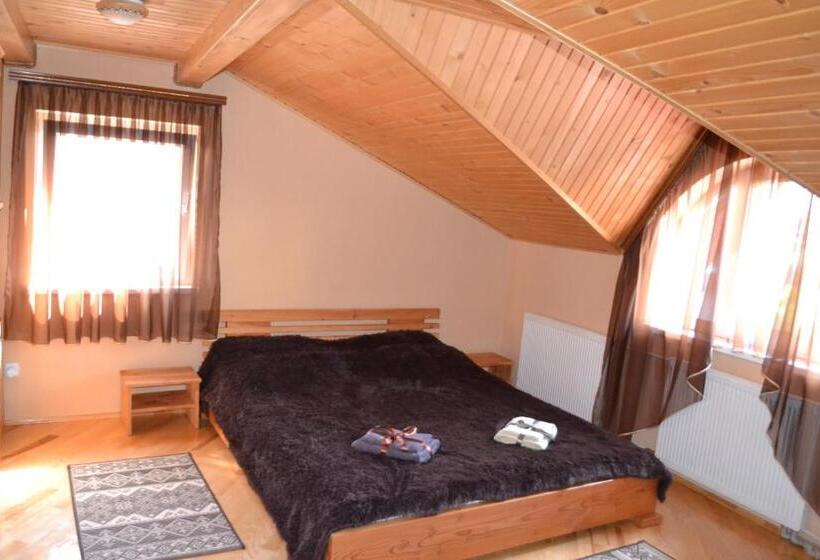 디럭스 룸, у гуцула