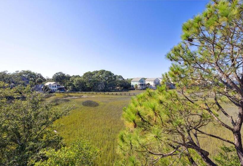 高级工作室, Folly With Marsh And Sunset Views