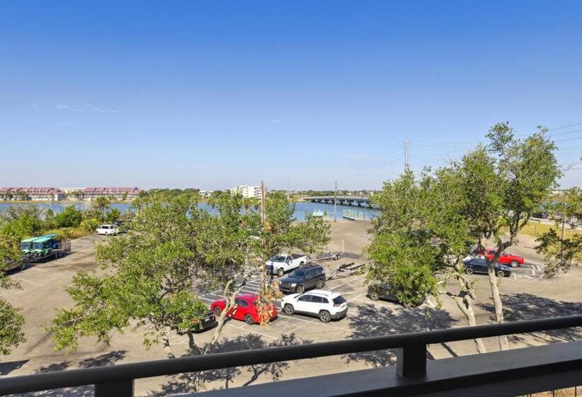 标准工作室带阳台, Folly With Marsh And Sunset Views