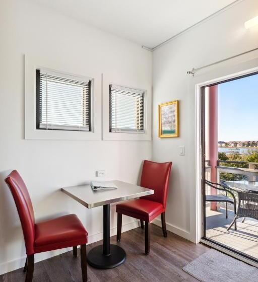 标准工作室带阳台, Folly With Marsh And Sunset Views