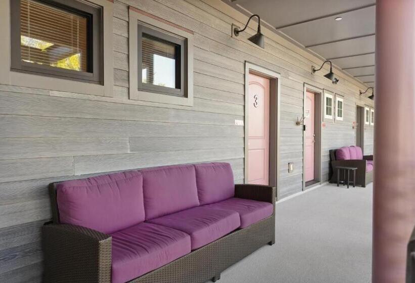 带大床的标准工作室, Folly With Marsh And Sunset Views