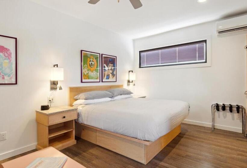 带大床的标准工作室, Folly With Marsh And Sunset Views