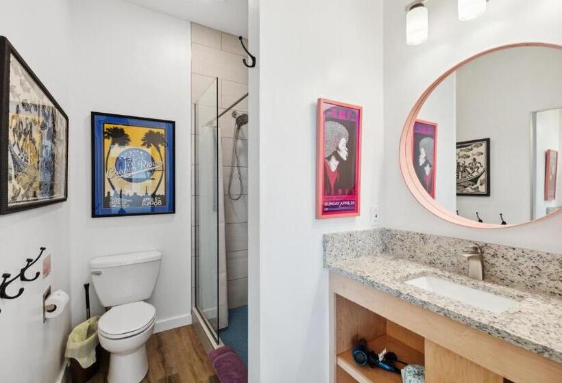 高级工作室, Folly With Marsh And Sunset Views