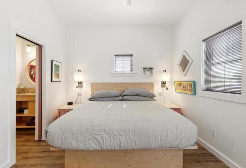 高级工作室, Folly With Marsh And Sunset Views