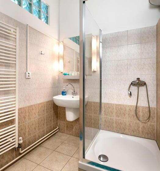 スイート, Penzión Centrál