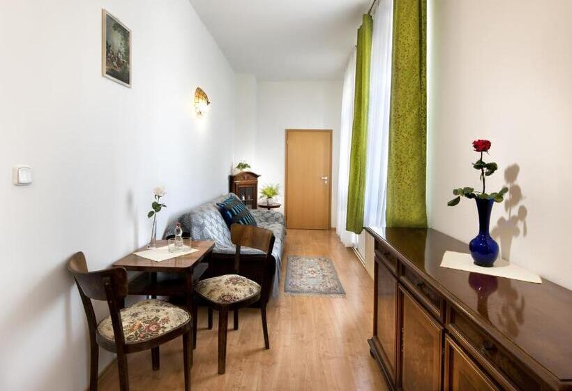 スタンダードルーム, Penzión Centrál