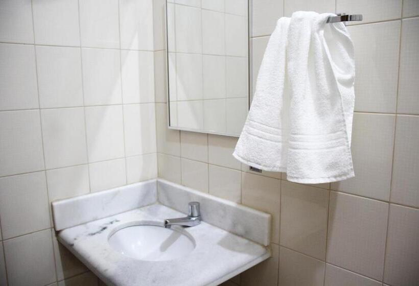 Superior room with lake view, Pousada Solar Do Triunfo