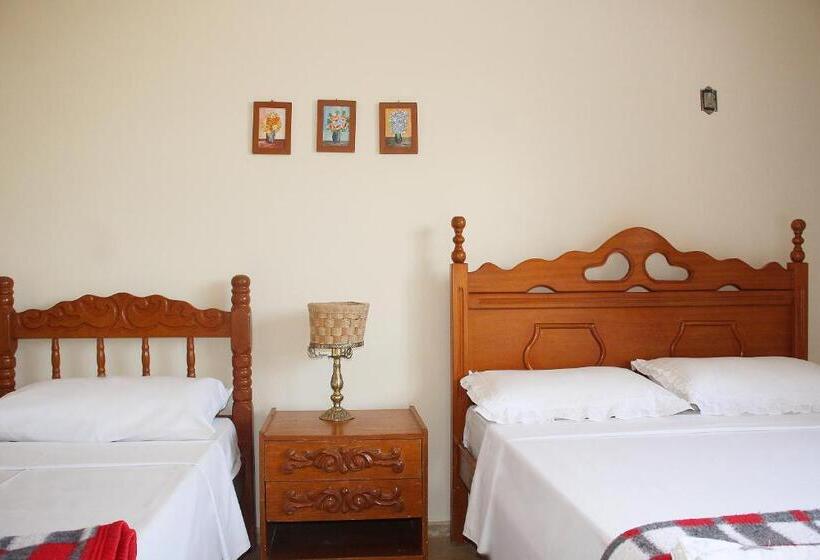 标准三人间, Pousada Solar Do Triunfo