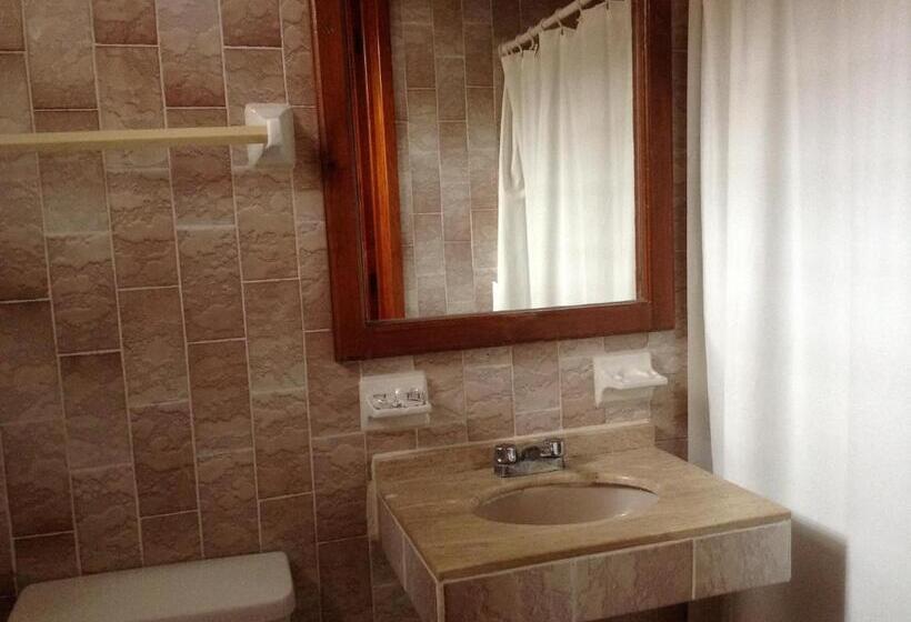 스탠다드 룸, Real Del Valle