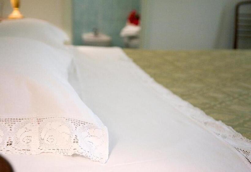 غرفة سوبيريور, Velia Mare