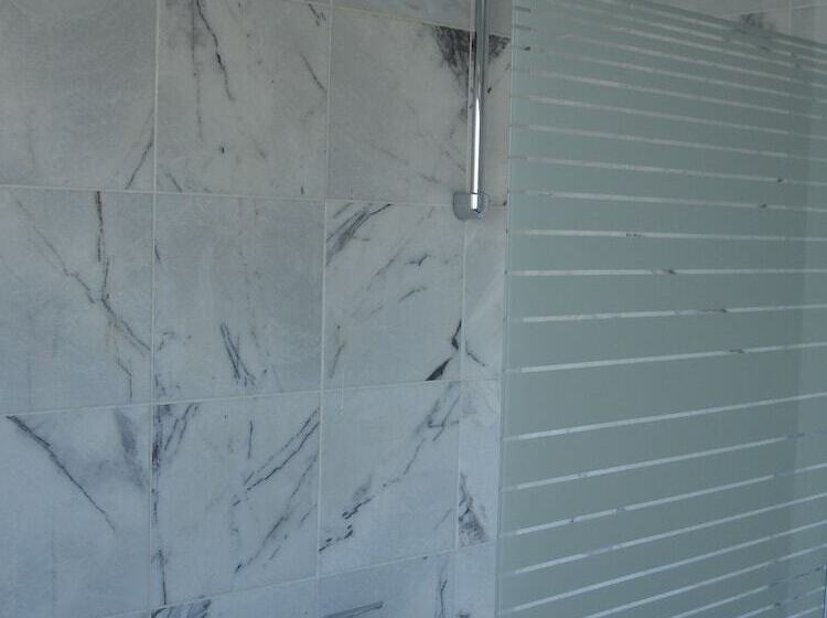 اتاق استاندارد چهار تخته, Citypensiondortmund