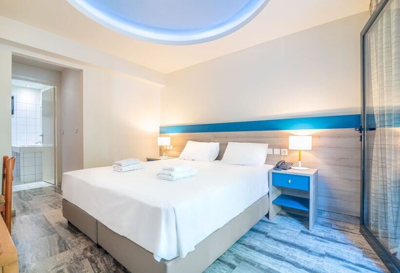 이코노미 룸, Anna Maria Village