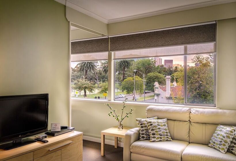 Апартаменты 1 Спальня, Birches Serviced Apartments