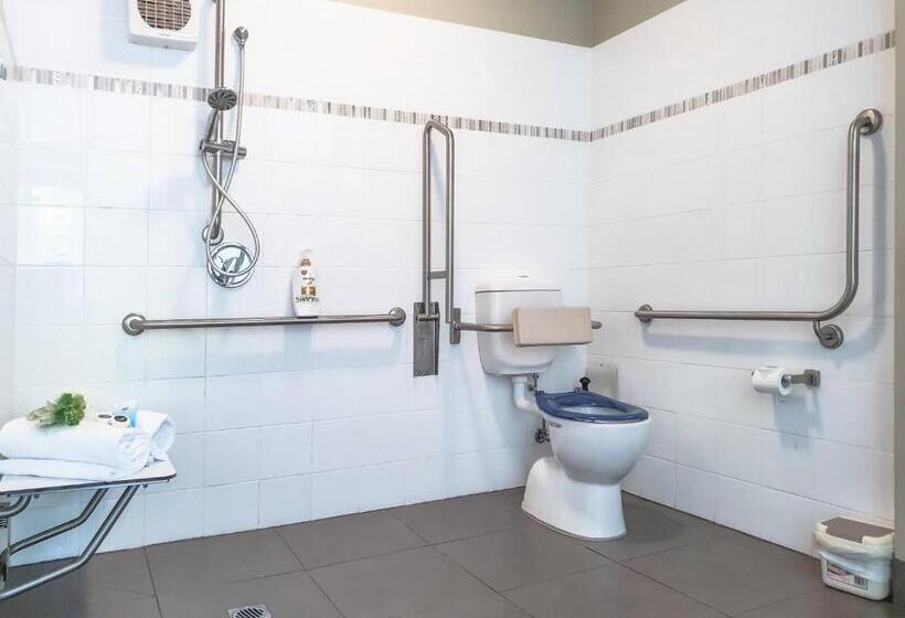 Апартаменты 1 Спальня, Birches Serviced Apartments