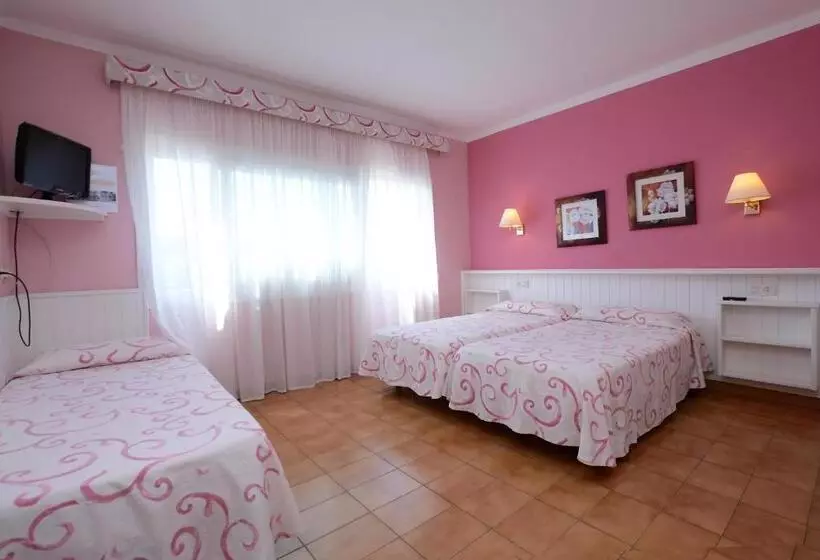 スタンダードトリプルルーム, Casa Feliu
