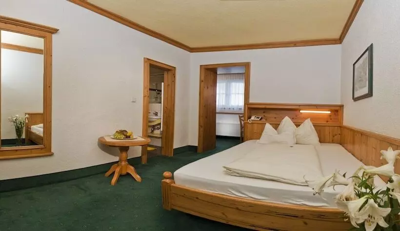اتاق استاندارد یک نفره, Alpenpark Resort Superior
