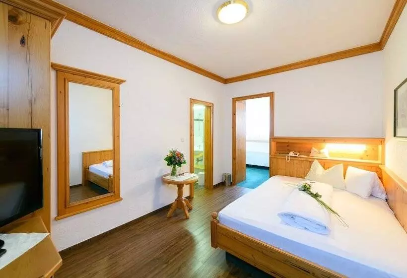 اتاق استاندارد یک نفره, Alpenpark Resort Superior