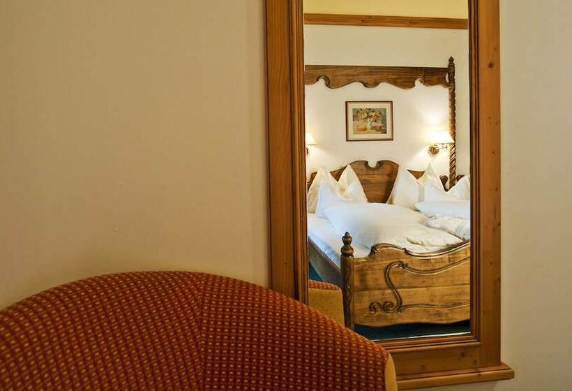 バルコニー付きスタンダードルーム, Alpenpark Resort Superior