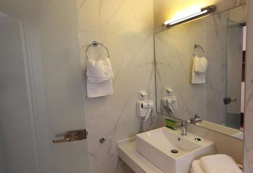 جناح جونيور مطلّ علي البحر, Cretan Beach Resort   Adults Only