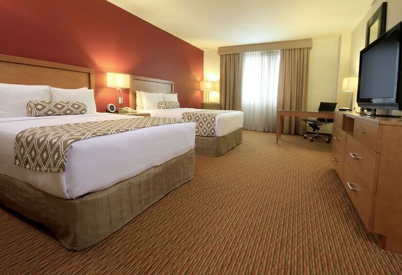 Номер Стандарт 2 Двуспальные Кровати, Crowne Plaza Monterrey Aeropuerto, An Ihg