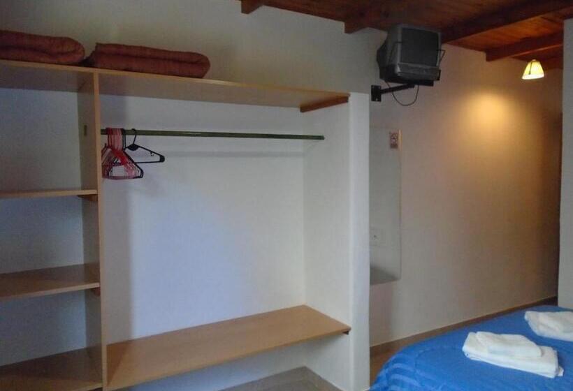 غرفة قياسية ثلاثية, Los Fresnos