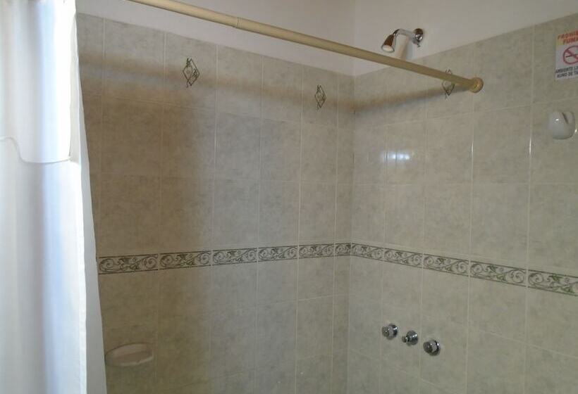 غرفة قياسية, Los Fresnos