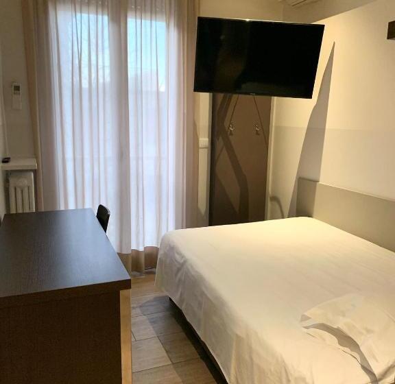 اتاق عادی یک تخته, M14 Hotel & Spa