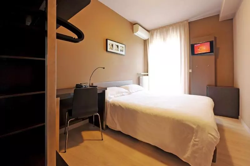 اتاق استاندارد, M14 Hotel & Spa