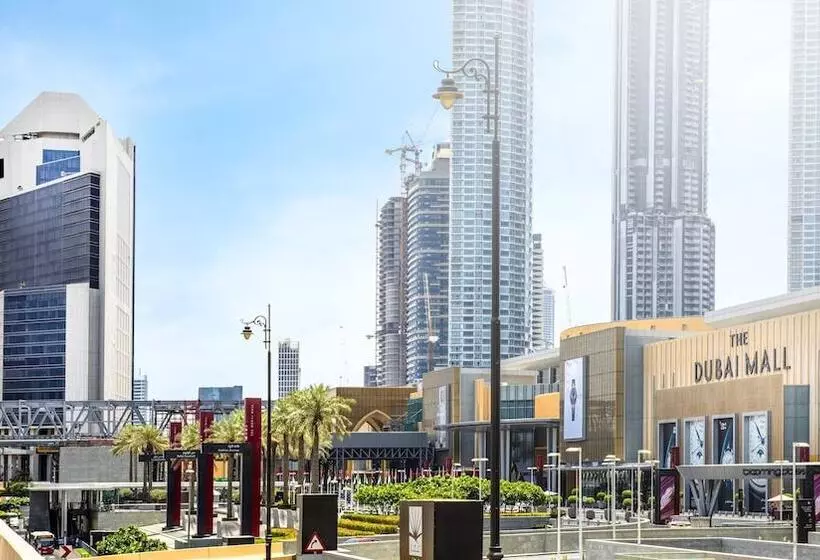 Bisneshuone, Millennium Central Downtown