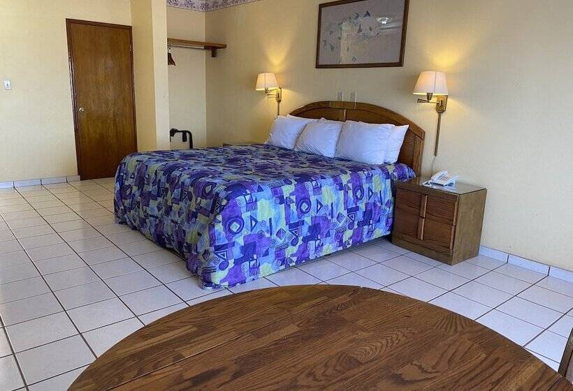 غرفة قياسية مطلّة علي البحر, Oasis