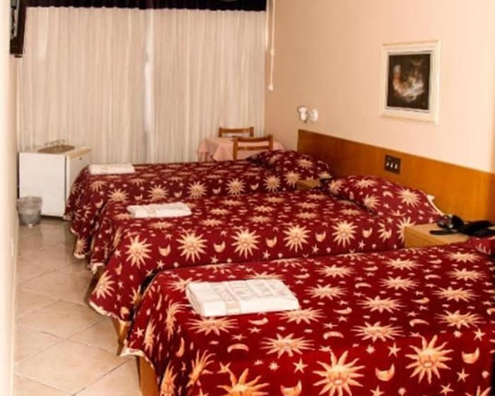 اتاق استاندارد سه نفره, Pouso Real