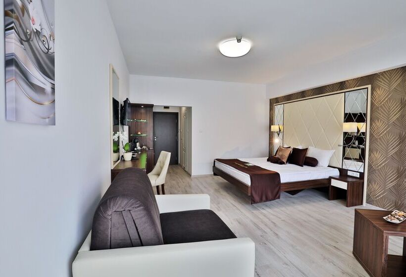 Семейный Номер Deluxe, Prestige Deluxe Hotel Aquapark Club   All Inclusive