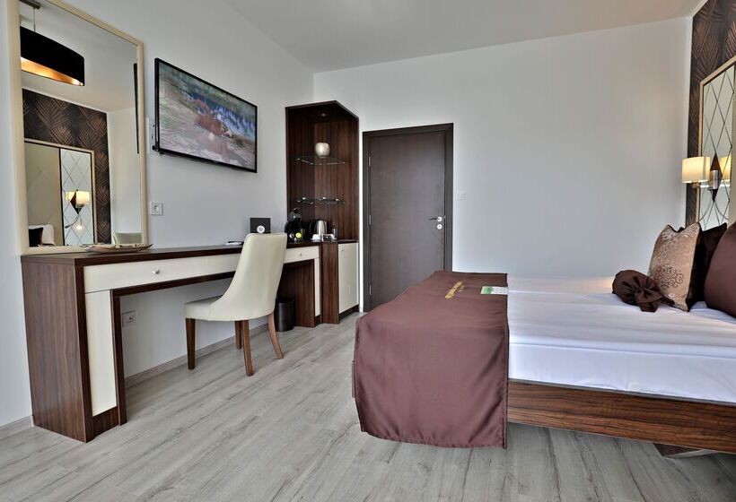 Люкс Deluxe 2 Спальни, Prestige Deluxe Hotel Aquapark Club   All Inclusive